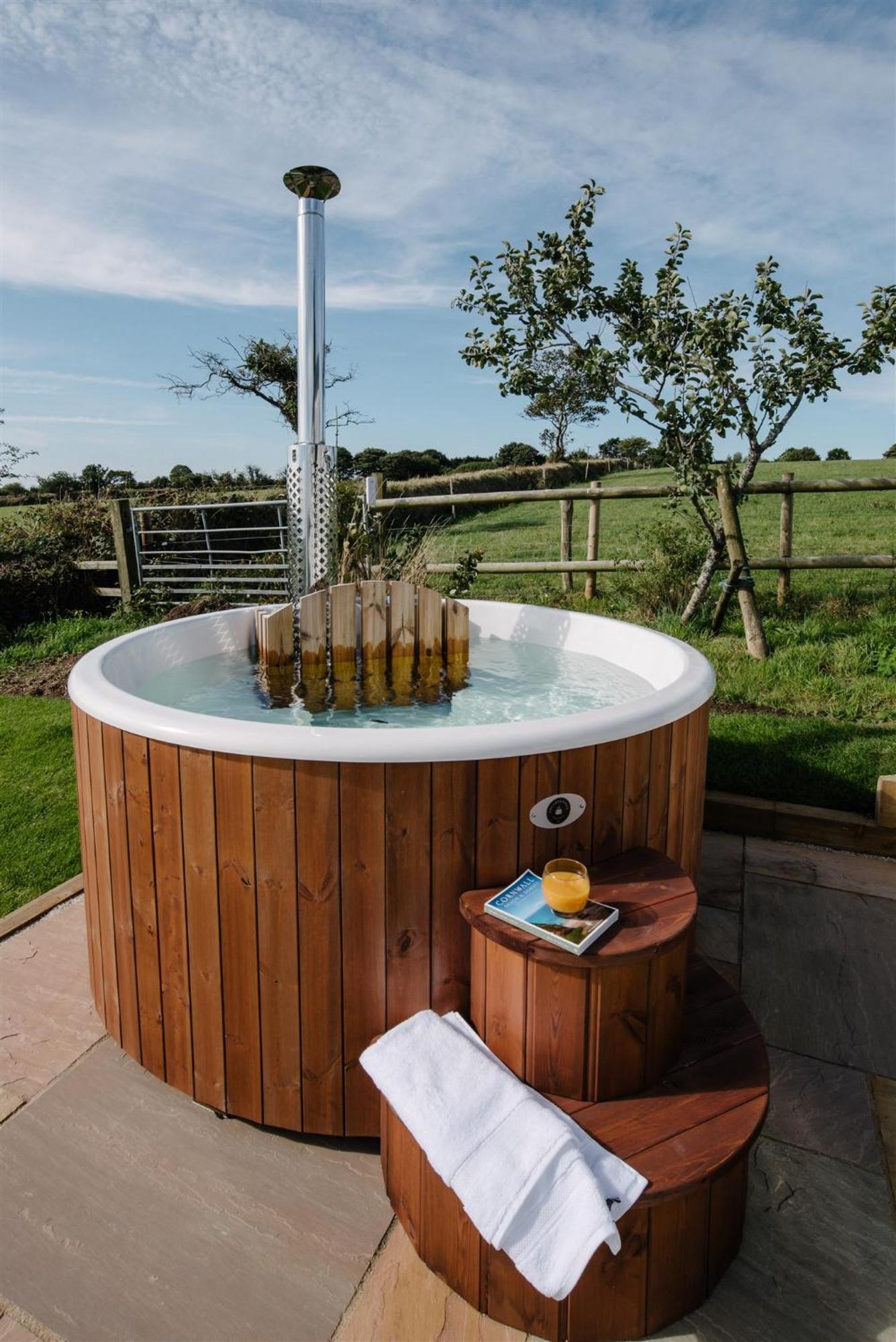Shepherds Hut At Chenhall Farm Appartamento