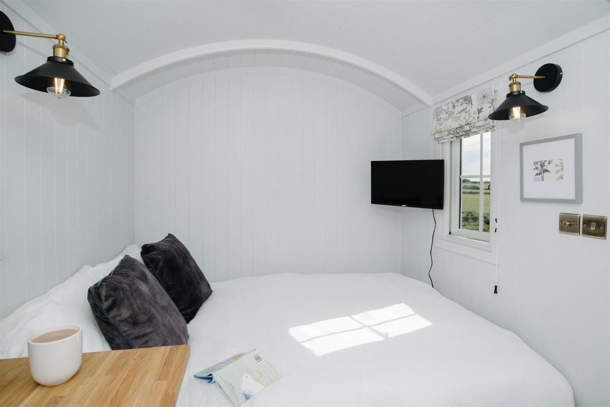 Shepherds Hut At Chenhall Farm * Helston