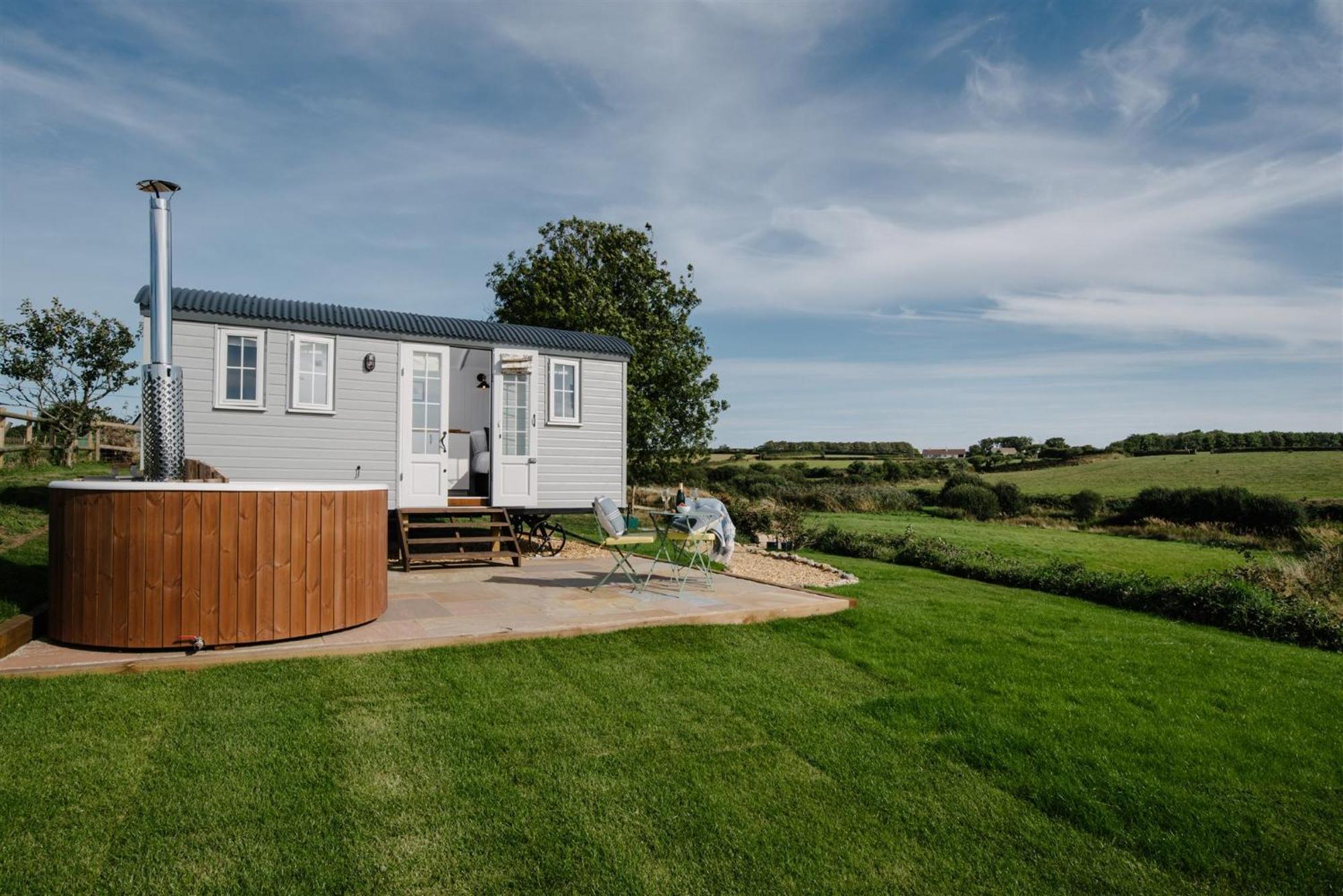 Shepherds Hut At Chenhall Farm Apartment Helston