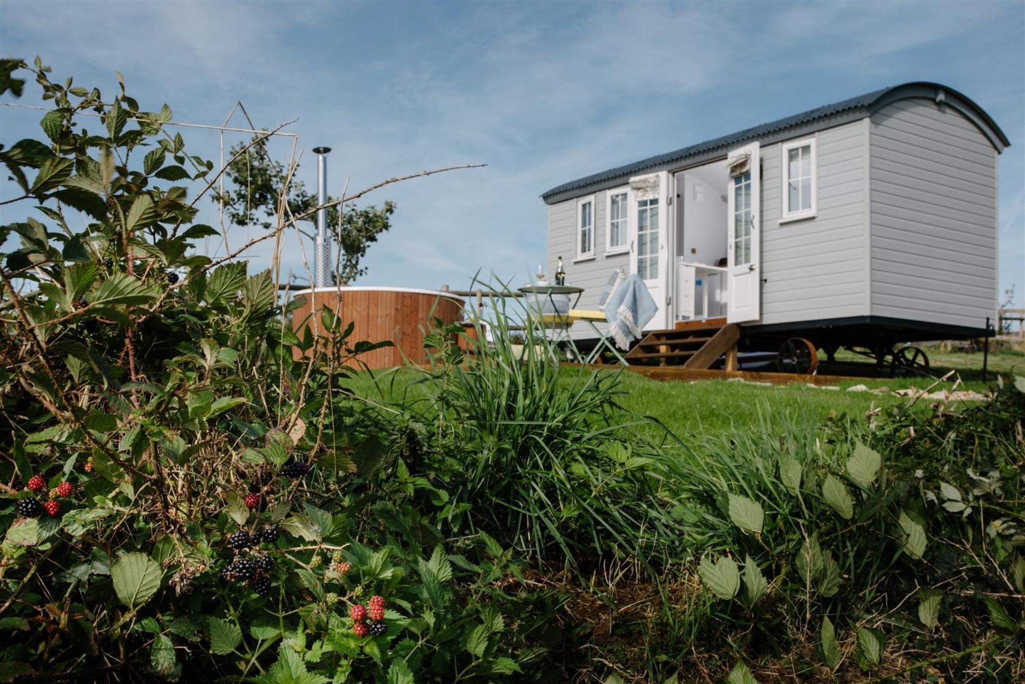 Shepherds Hut At Chenhall Farm * Helston